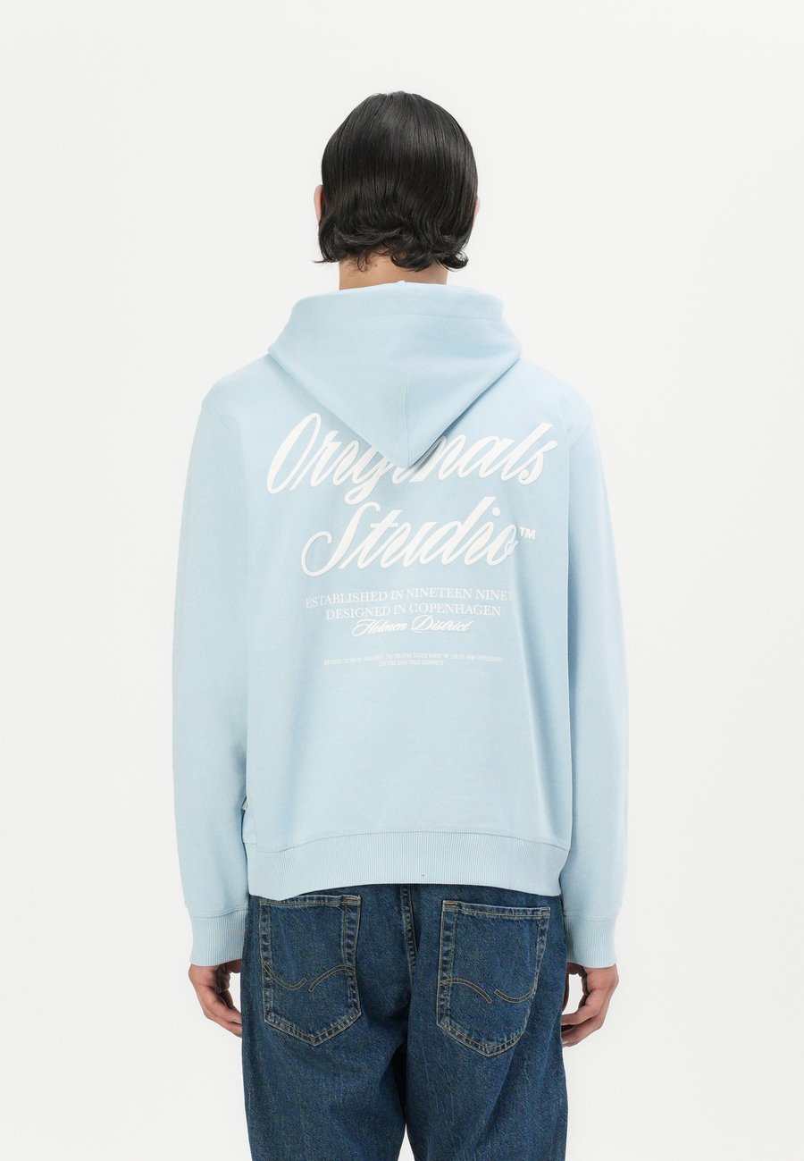 

Худи Jack & Jones JORNORREBRO TYPO BACK HOOD SN, Skyway/Light Blue