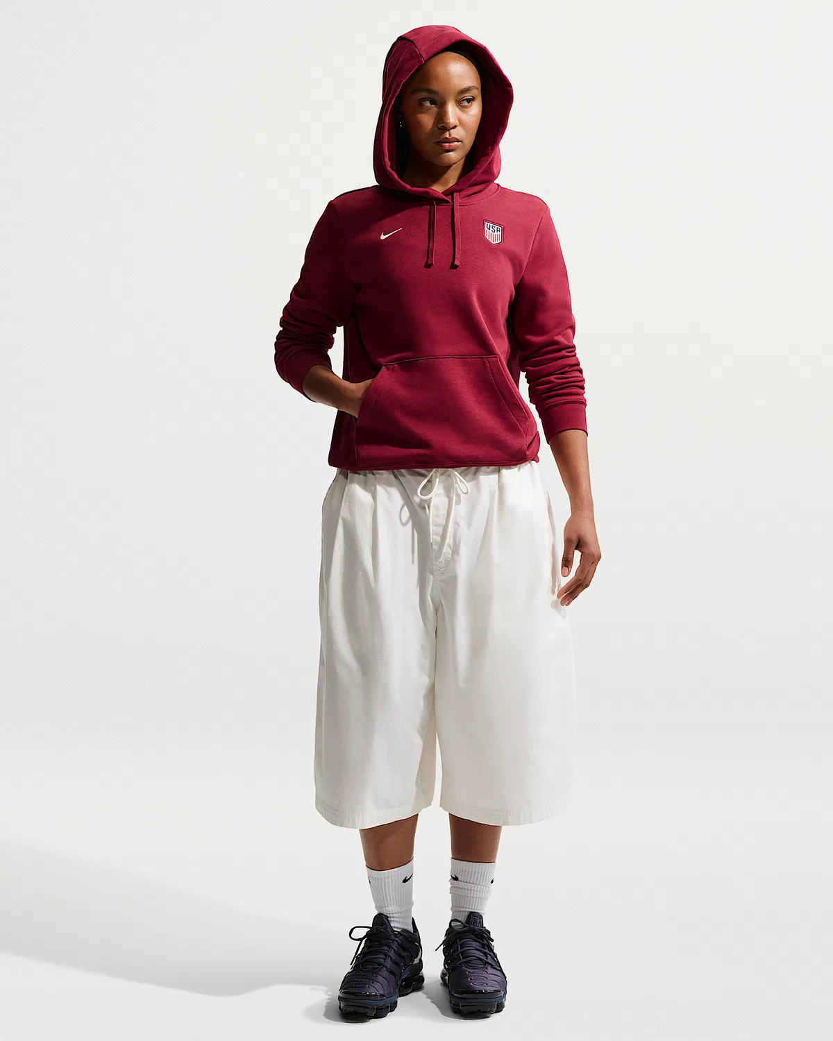 Женская толстовка Nike Soccer Pullover Hoodie USMNT Club Fleece, Team Red/Sail — фото 4