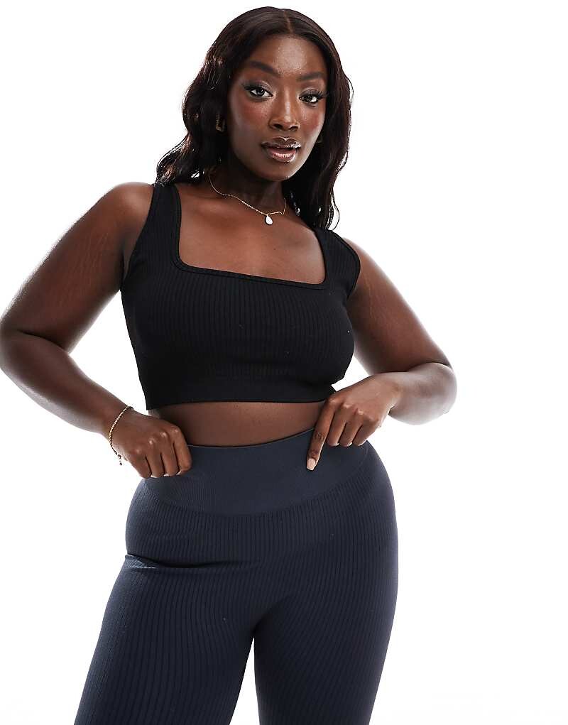 

ASOS 4505 Curve – Icon – Черный бесшовный спортивный бюстгальтер в рубчик с квадратным вырезом и средней поддержкой