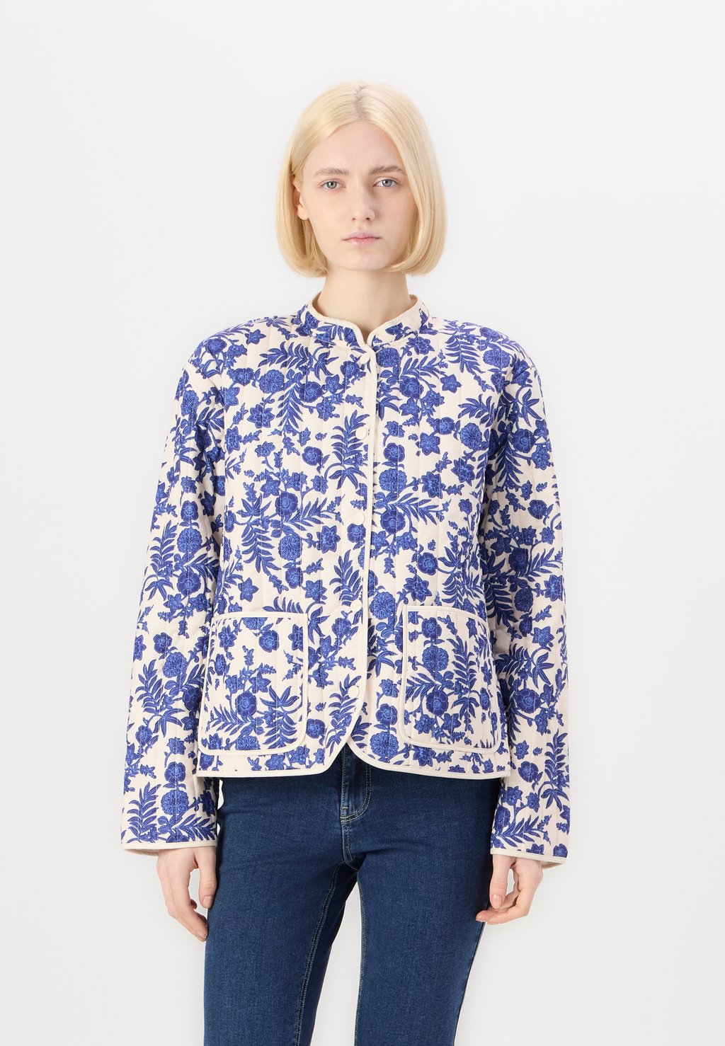 

Легкая куртка VMCLARA Vero Moda, молочный