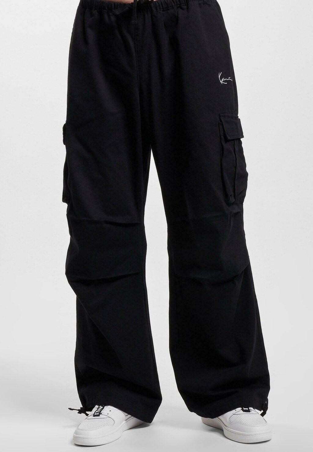 

Брюки-карго SMALL SIGNATURE WASHED PARACHUTE Karl Kani, черные, Черный, Брюки-карго SMALL SIGNATURE WASHED PARACHUTE Karl Kani, черные