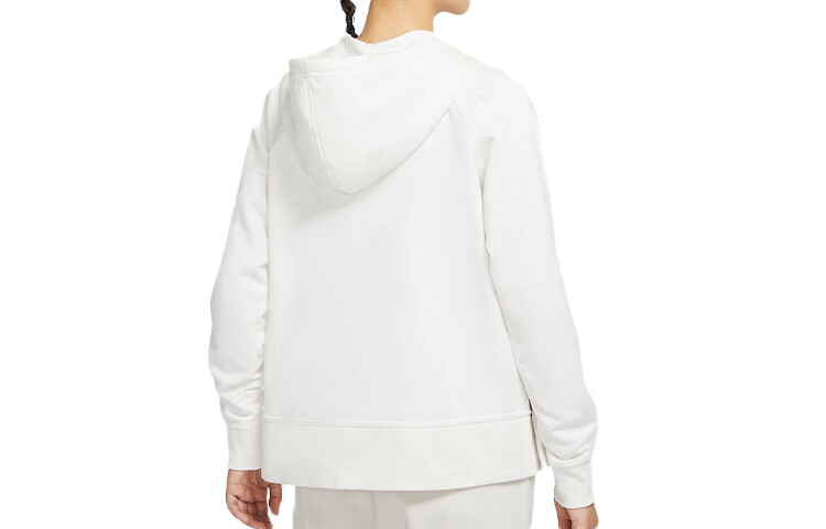 

Куртка женская белая Nike