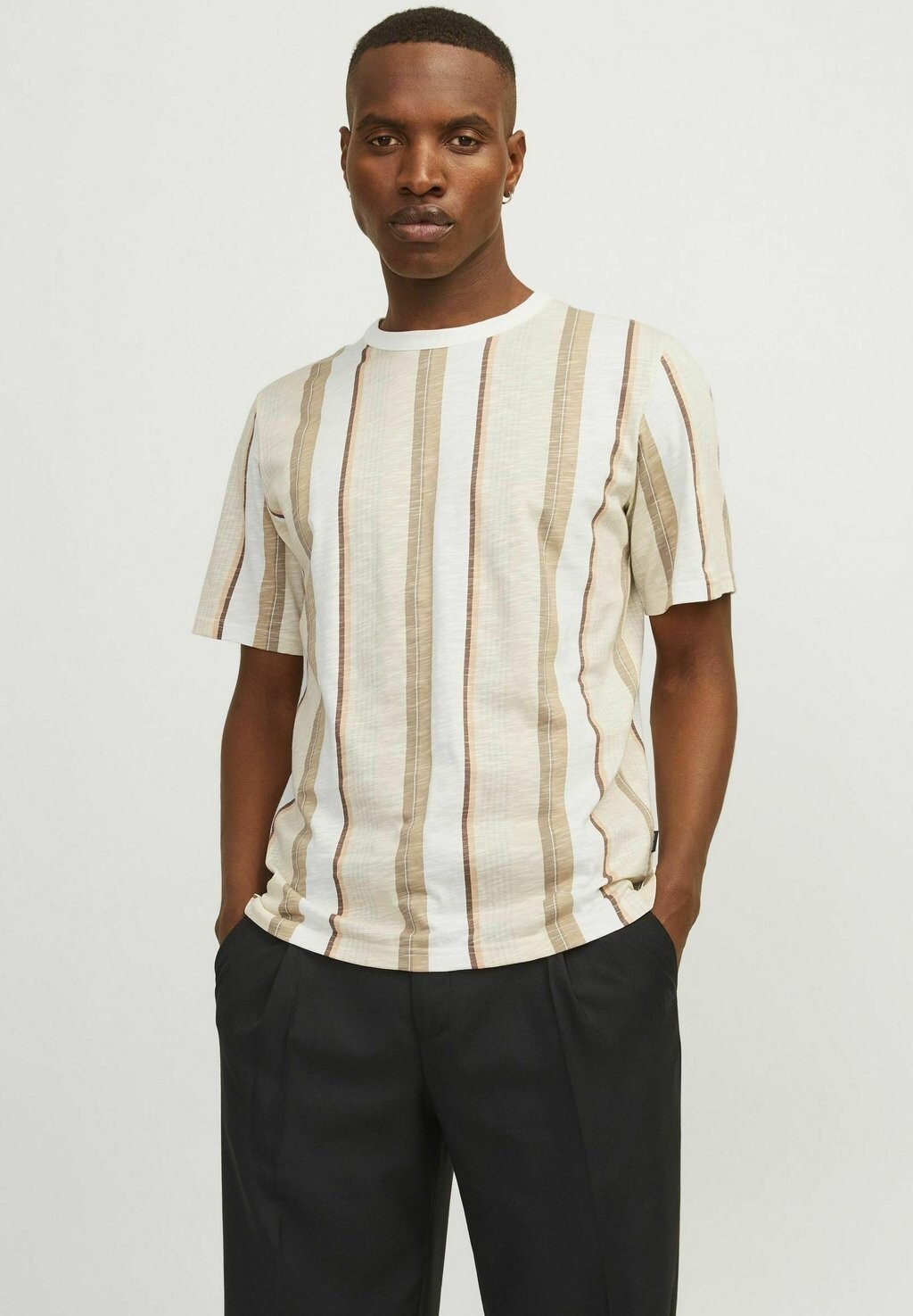 

Футболка с принтом All Over Rundhals Jack & Jones, белоснежная