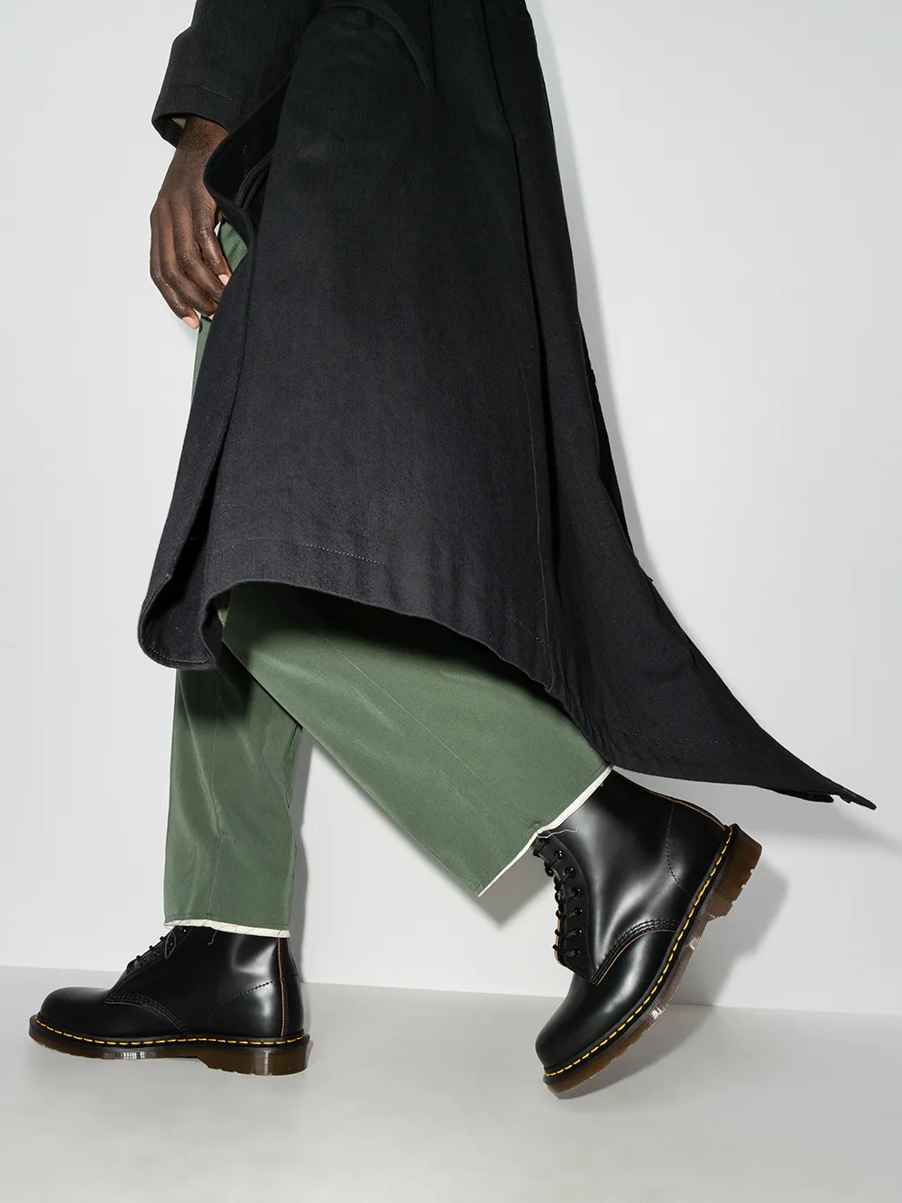 Мужские ботинки Dr. Martens 1460 Vintage из гладкой кожи, черный — фото 3