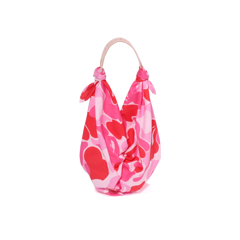 

A BATHING APE Одноплечевая сумка через плечо из камуфляжного полиэстера с кожаными вставками мужская разноцветная, Pink