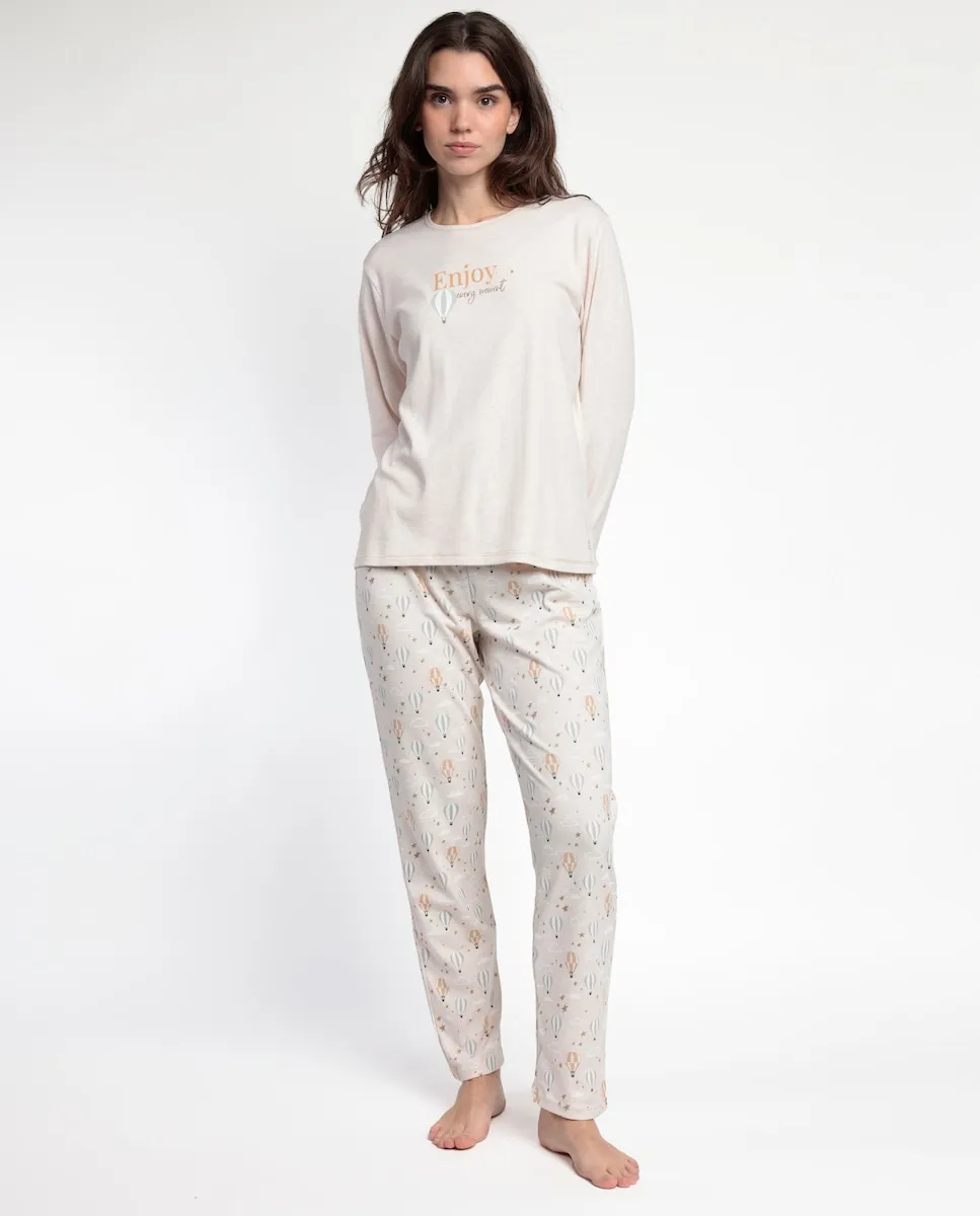 

Длинная женская пижама из хлопкового трикотажа бежевого цвета Admas