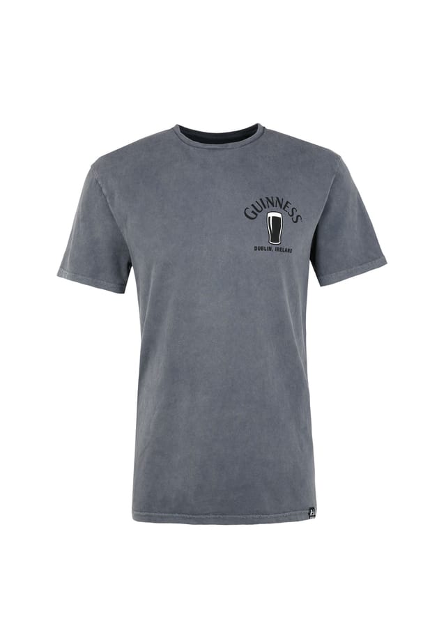 

Футболка Guinness Chest Pint Washed Grey в классическом дизайне Re:Covered, серый