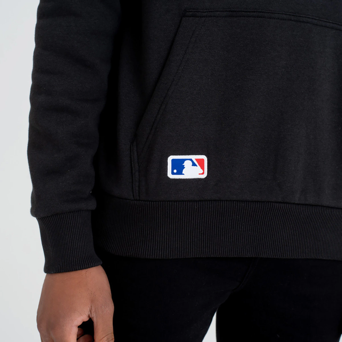

Свитшот New York Yankees Team Logo New Era, черный