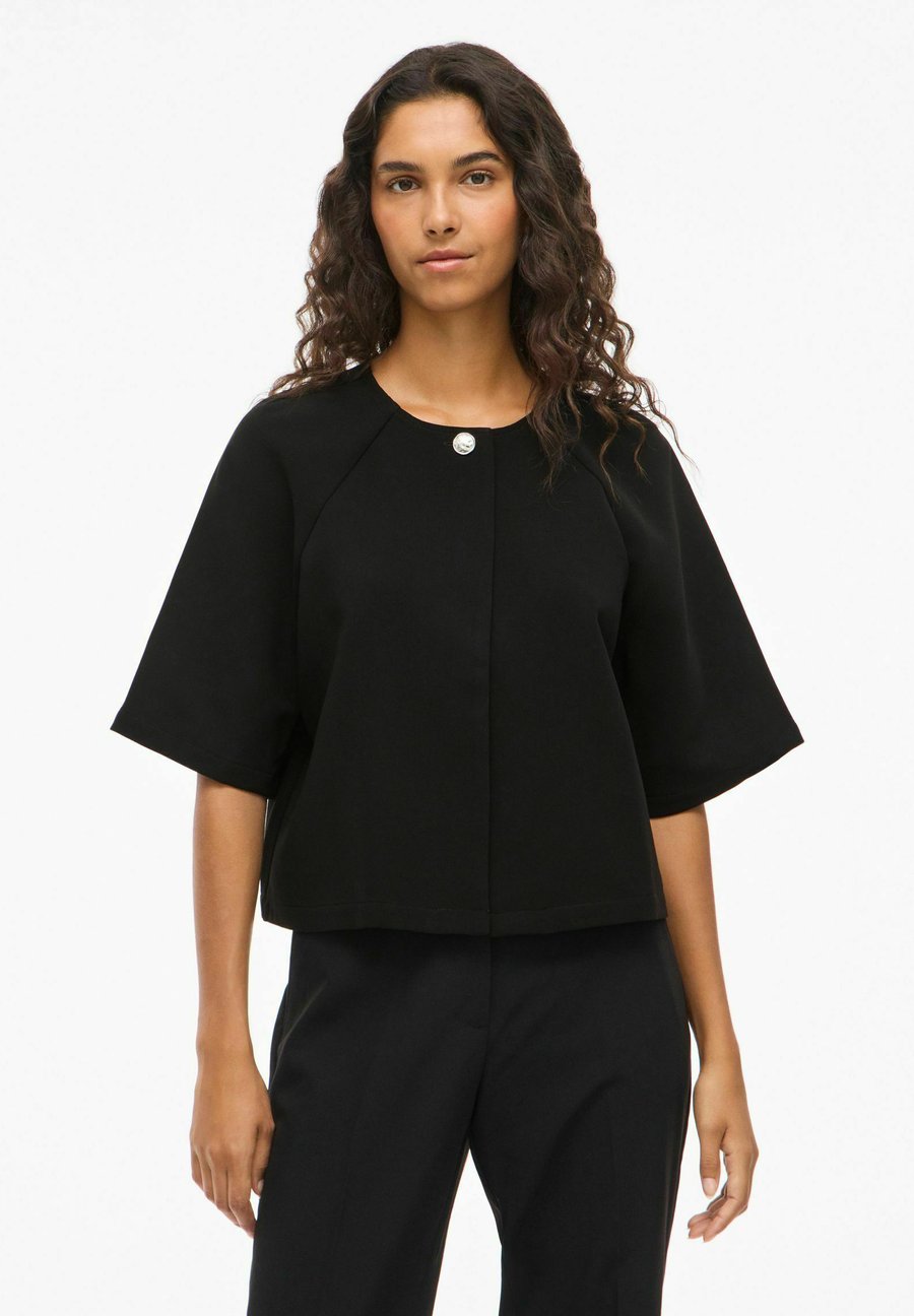 

Блуза VILA MIT KURZEN ÄRMELN VISABBY EINKNOPF, Black Beauty/Anthracite