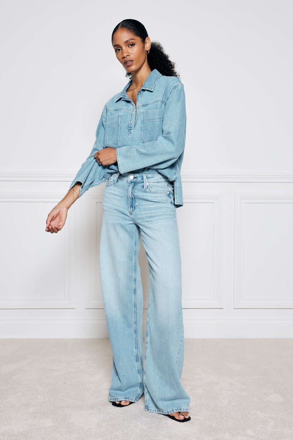 

Джинсы со средней посадкой и широкими штанинами River Island, синий