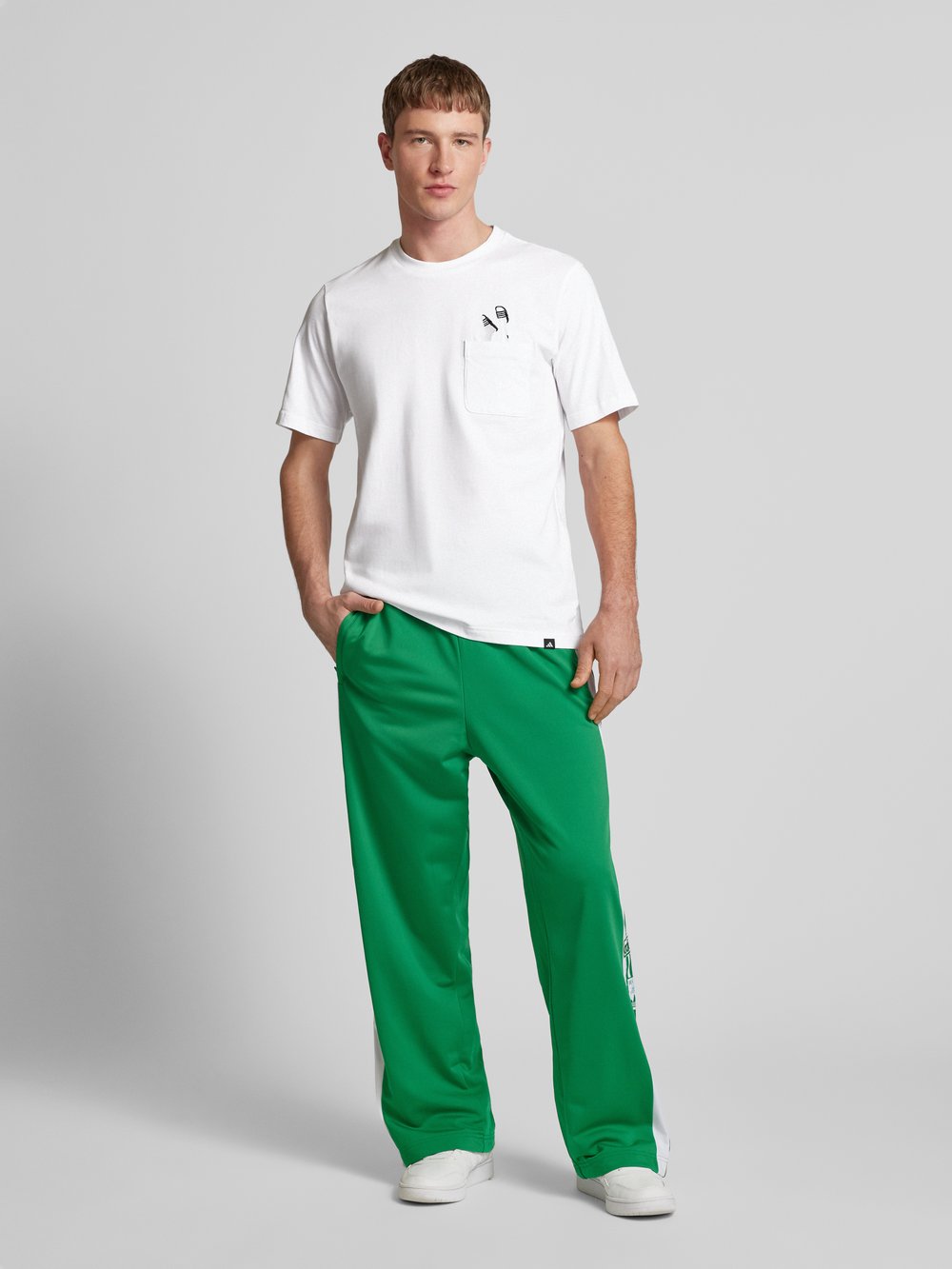 

Футболка с нагрудным карманом ADIDAS SPORTSWEAR, белый