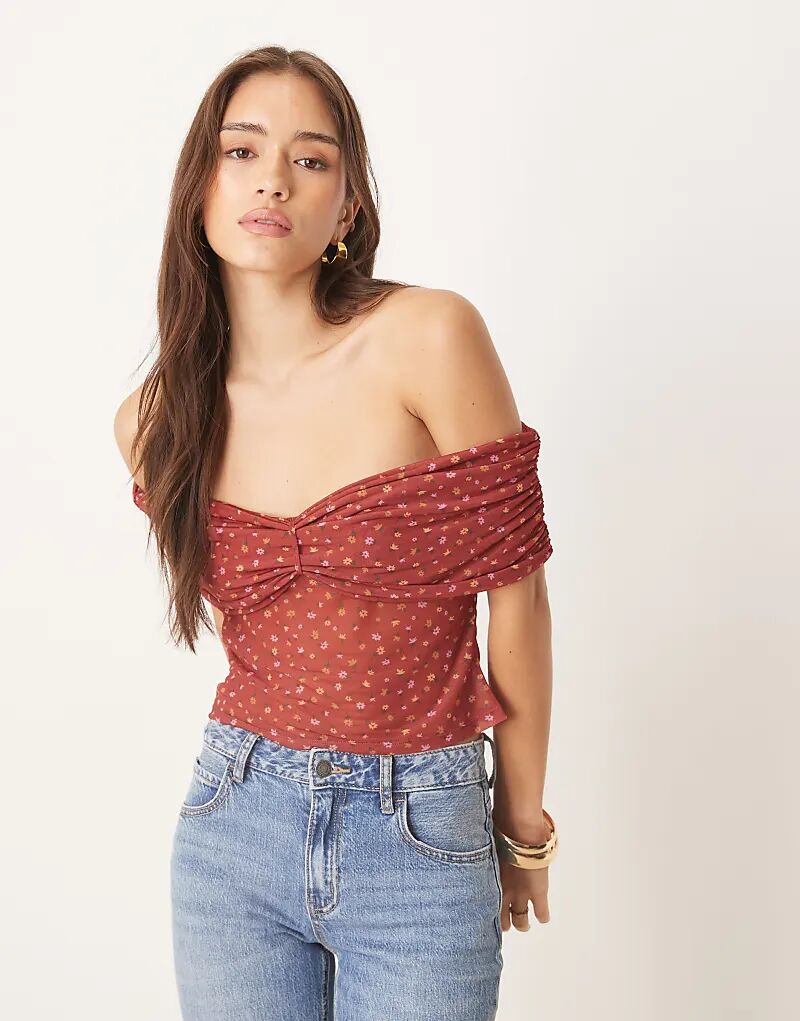 

Топ из сетки с открытыми плечами и мелким принтом от ASOS DESIGN