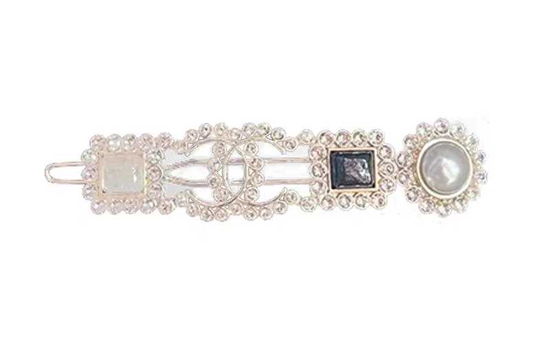 Заколка для волос с жемчугом и стразами CHANEL Gold