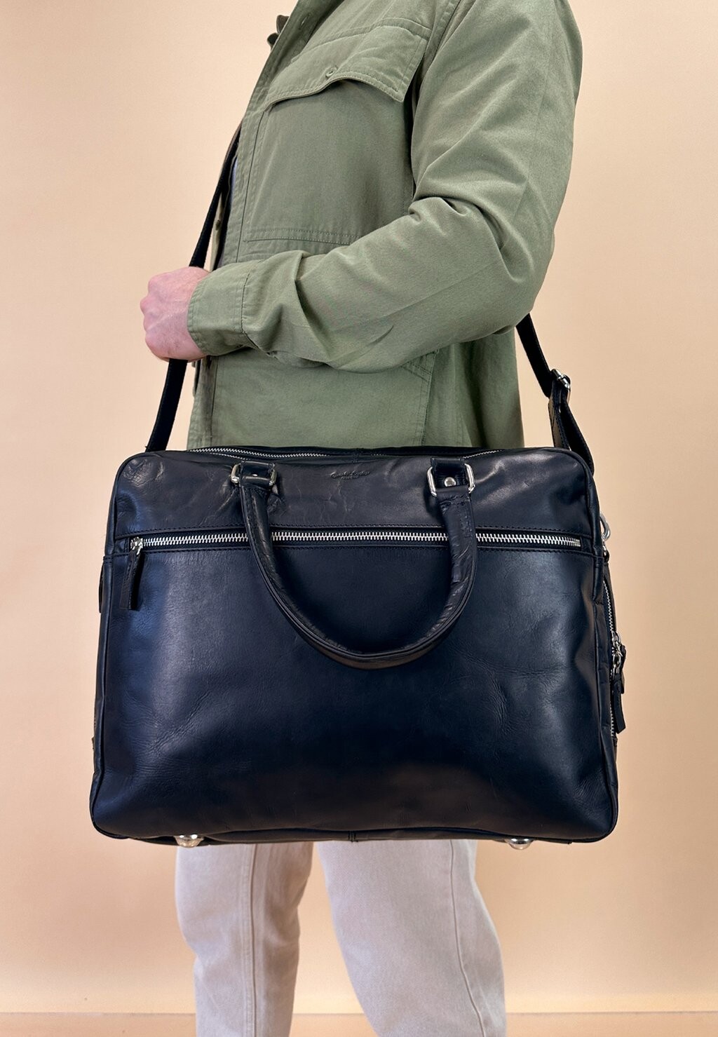 

Портфель ENRIQUE Gusti Leder, цвет schwarz