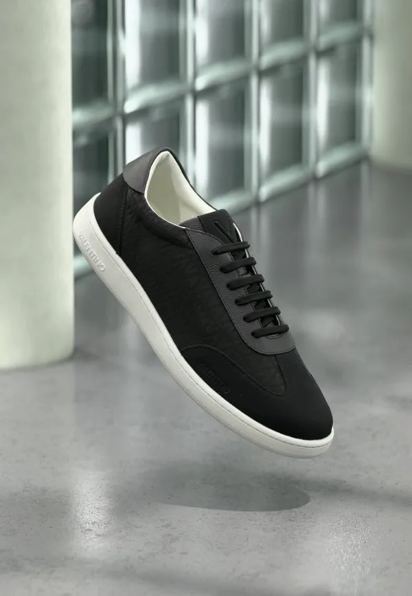 Низкие кроссовки radius Valentino, Black