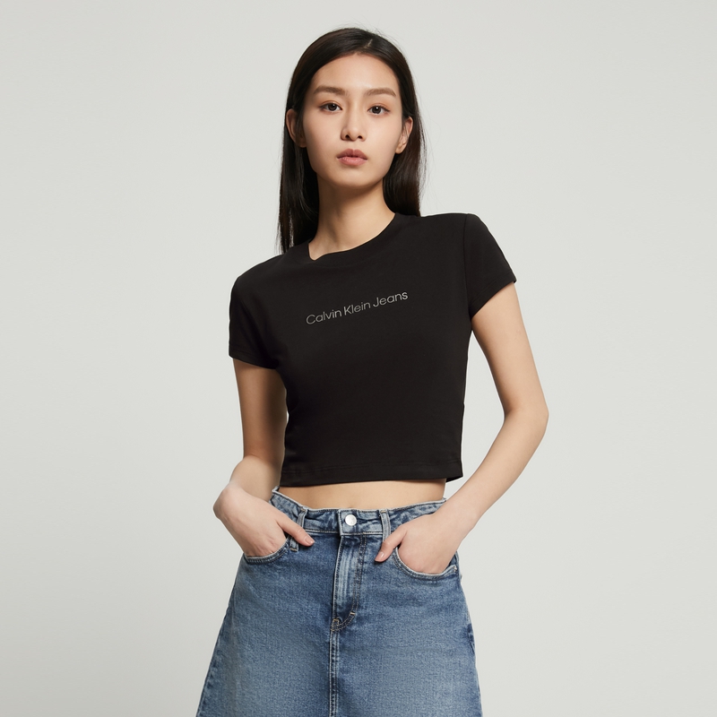 

Футболка женская Calvin Klein Jeans с принтом и круглым вырезом, белый