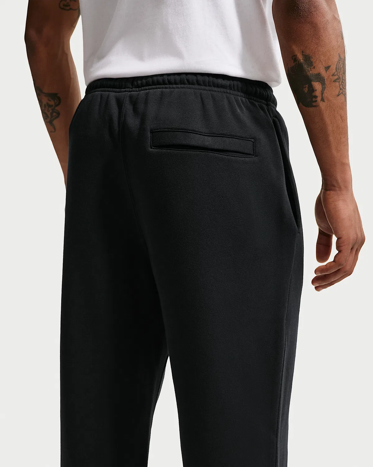 Мужские спортивные штаны Nike Club на флисе с манжетами, Black/Black/White — фото 3