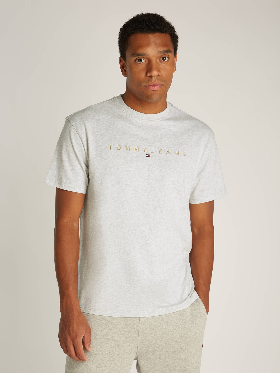

Футболка Tommy Jeans Regular Fit, серый