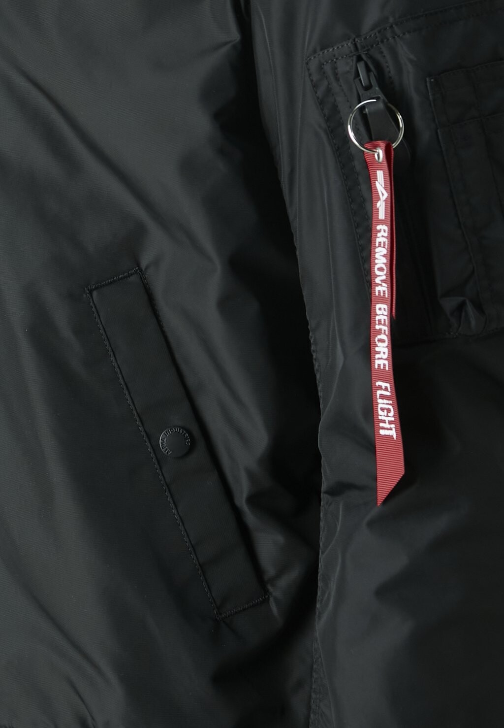 

Куртка-бомбер Hood Alpha Industries, черный