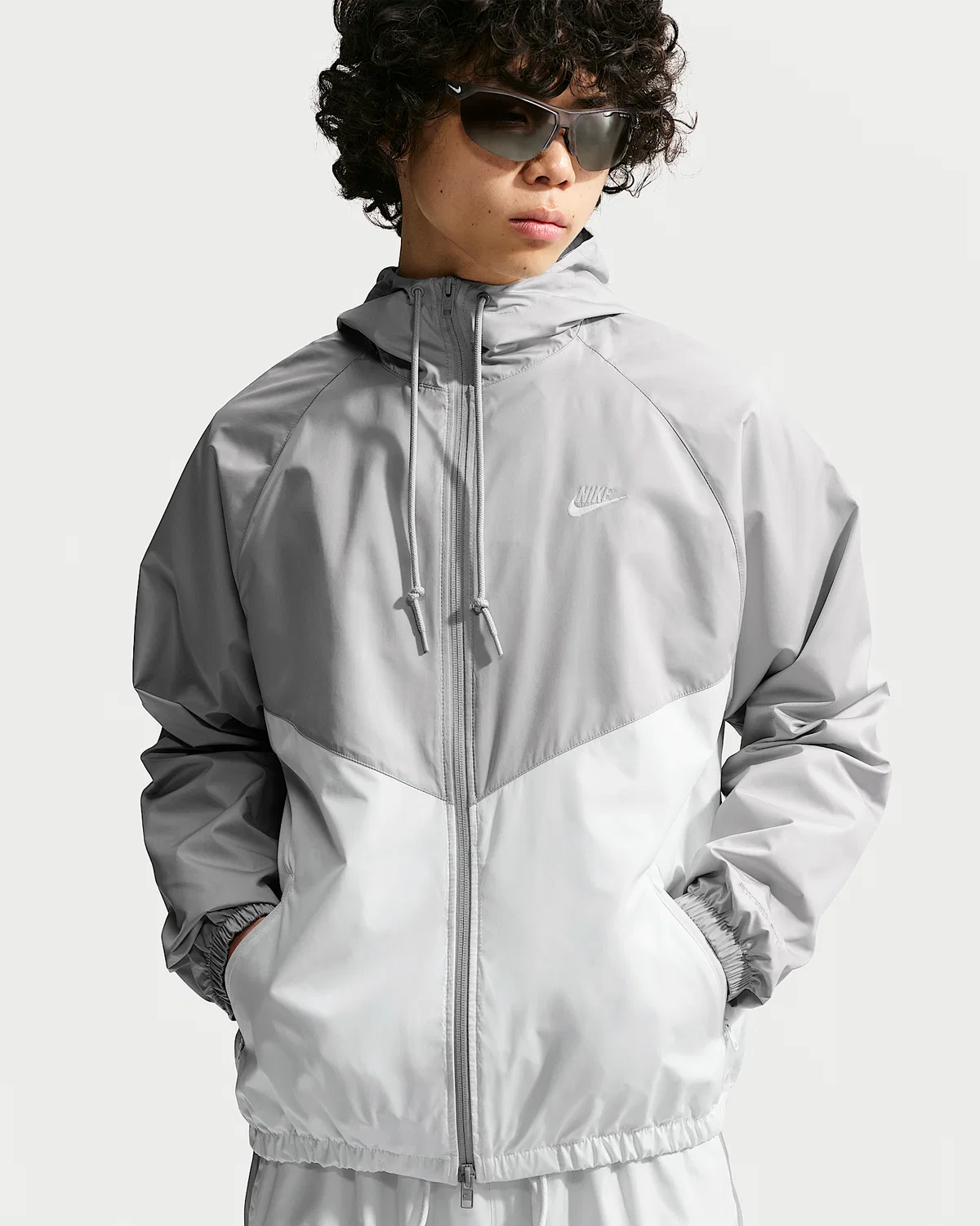 Мужская утепленная куртка Nike Windrunner, Light Iron Ore/Sail/Sail