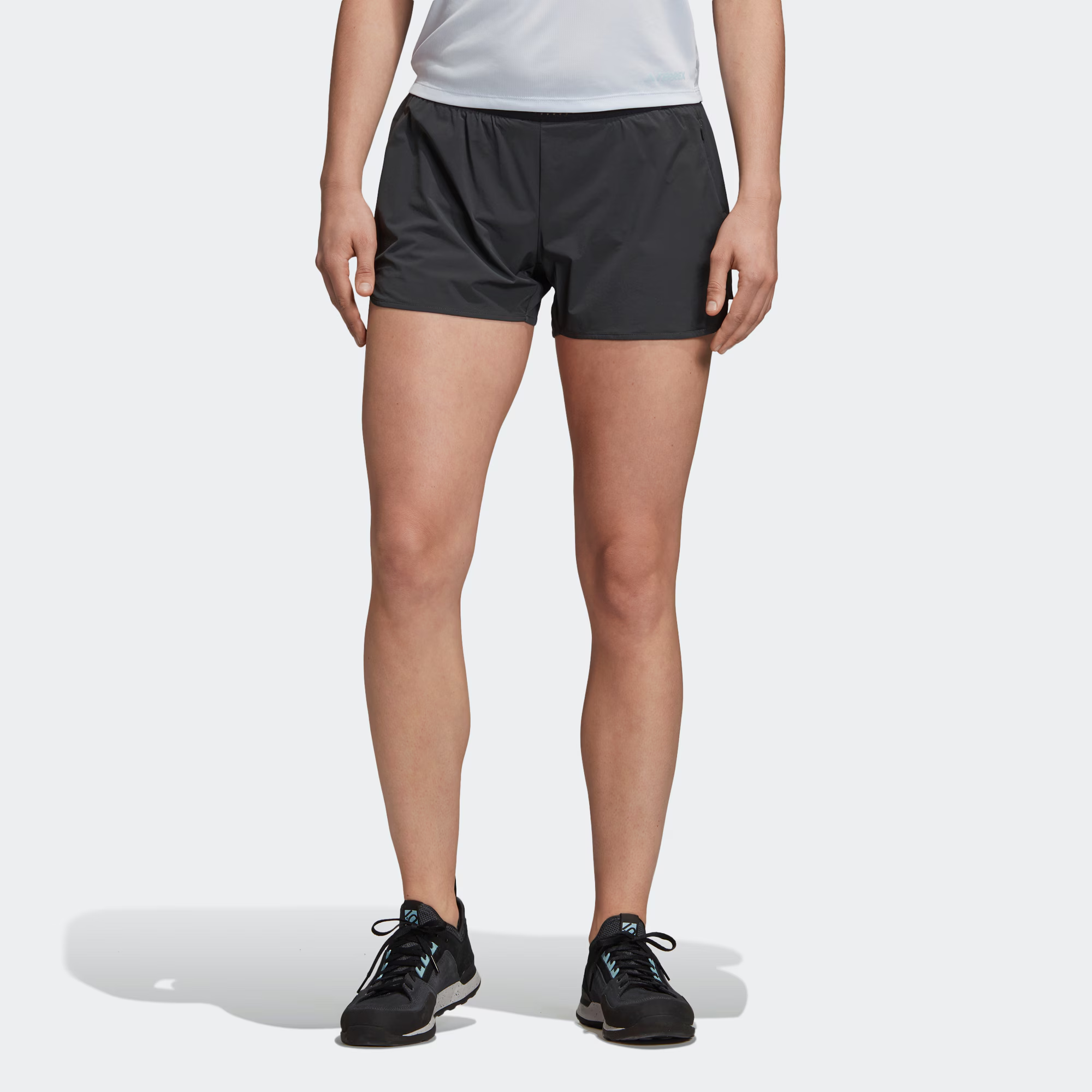 Шорты Terre Casual женские Adidas, carbon черный — фото 4