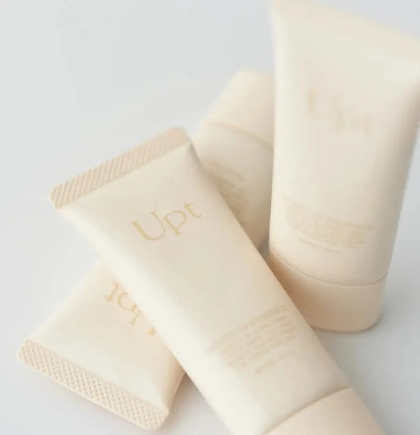 Солнцезащитный крем Upt Moist UV Essence, SPF 50+ PA++++, 40 г — фото 4