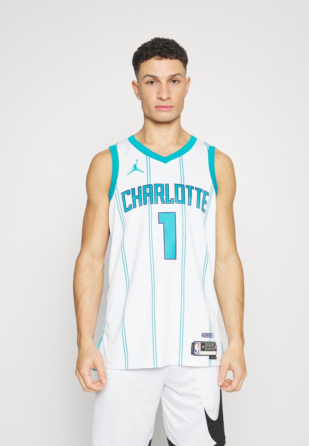 

Спортивная футболка Nike CHARLOTTE HORNETS LAMELO BALL ASSOCIATION SWINGMAN, цвет White
