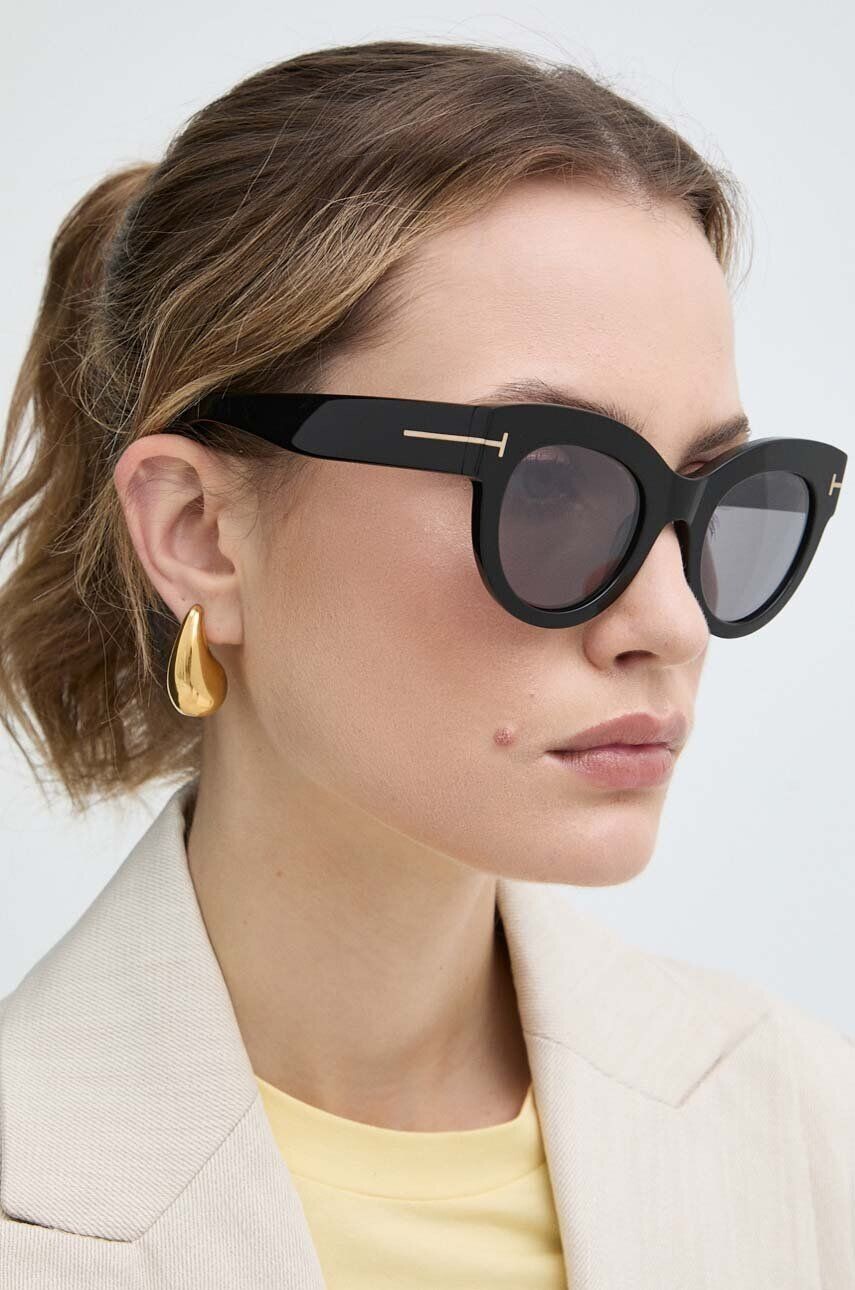 

Солнцезащитные очки Tom Ford, черный