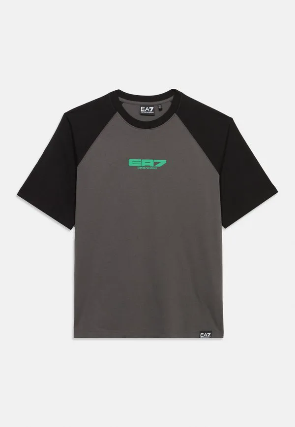 Футболка унисекс с принтом Ea7 Emporio Armani, Gray — фото 3