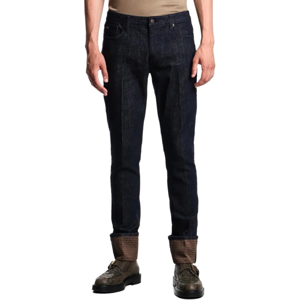 Джинсы J06 Slim fit в стираном стретч дениме с логотипом на отворотах EMPORIO ARMANI, темно-синий — фото 2