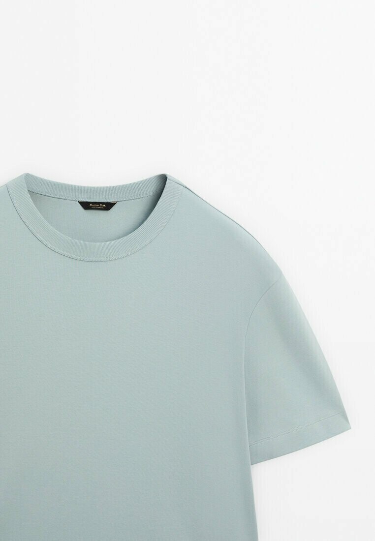 

Базовая футболка SHORT SLEEVE Massimo Dutti, светло-голубой