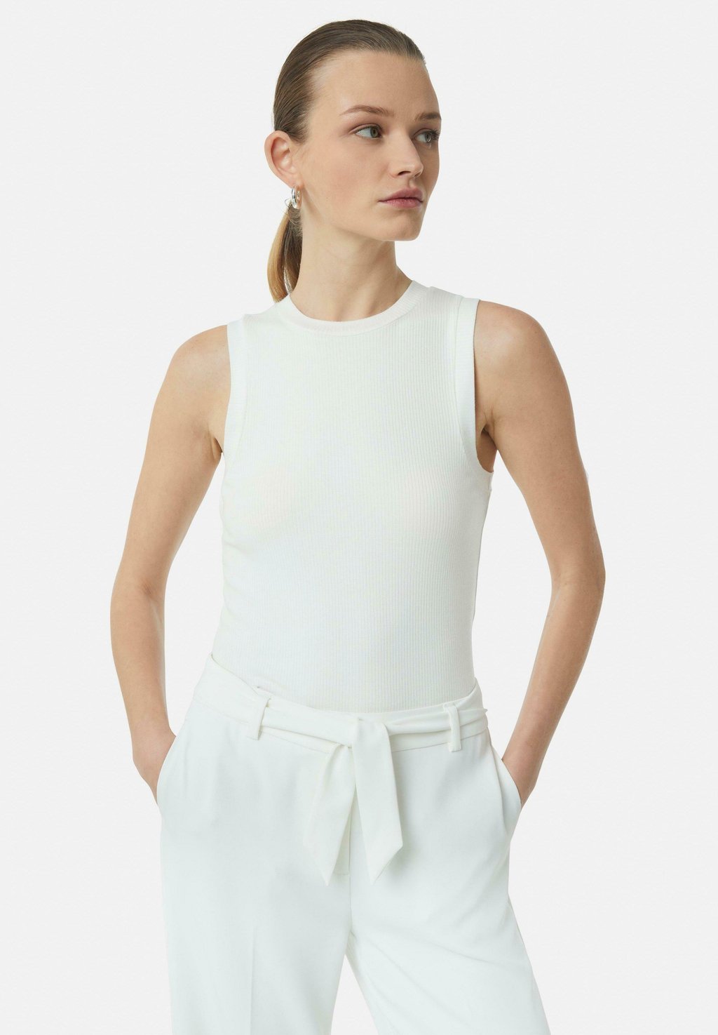 

Топ IM SLIM FIT comma, белый