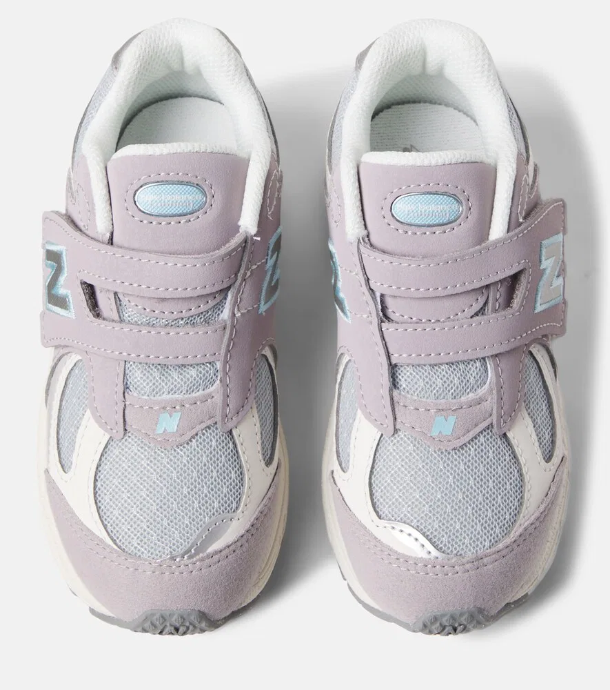 Кроссовки с замшевой отделкой 2002 года New Balance Kids, серый — фото 4
