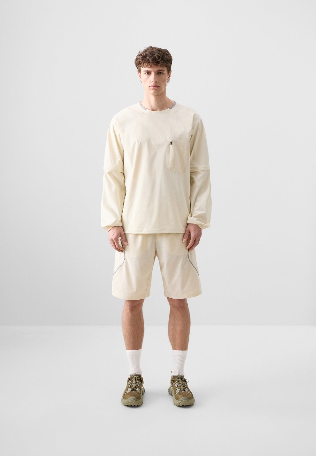 

Лонгслив LATITUDE FLIGHT CONVERT SHELL TEE Oakley, песочный