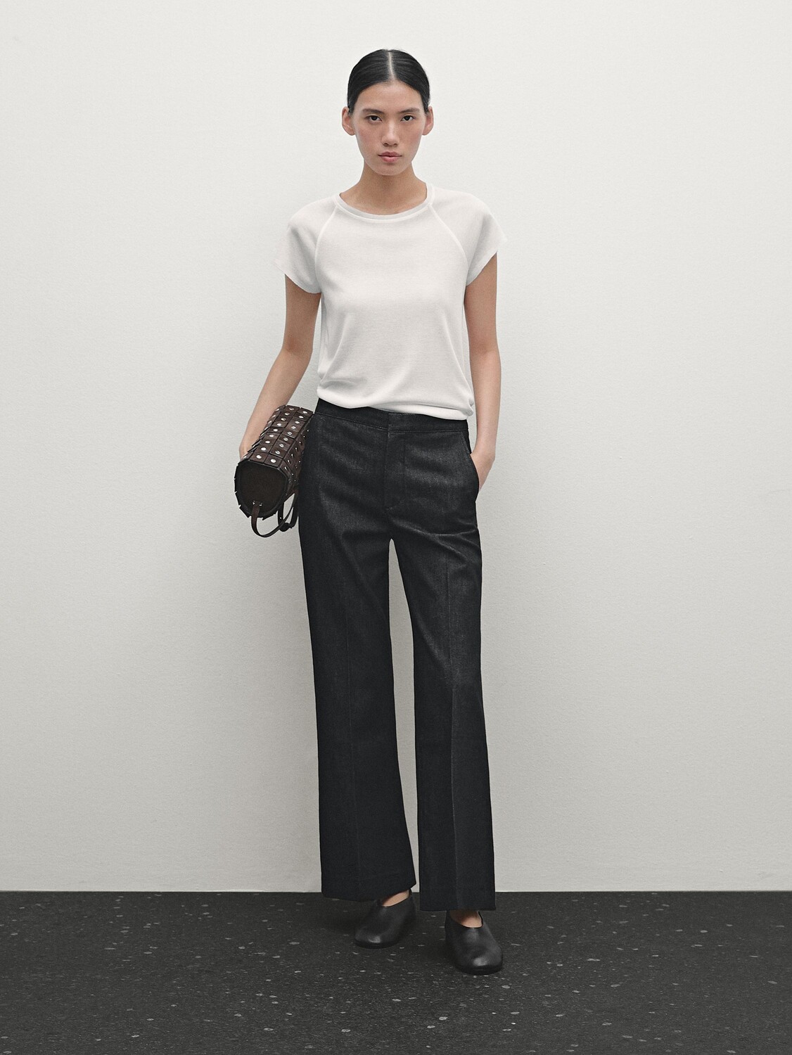 

Расклешенные джинсы средней посадки Massimo Dutti, черный