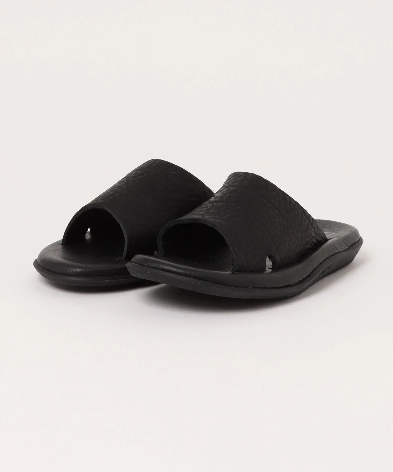 Унисекс кожаные шлёпанцы Island Slipper PB705BH чёрные