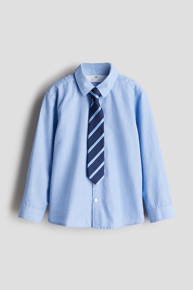 

Рубашка и галстук H&M, голубой