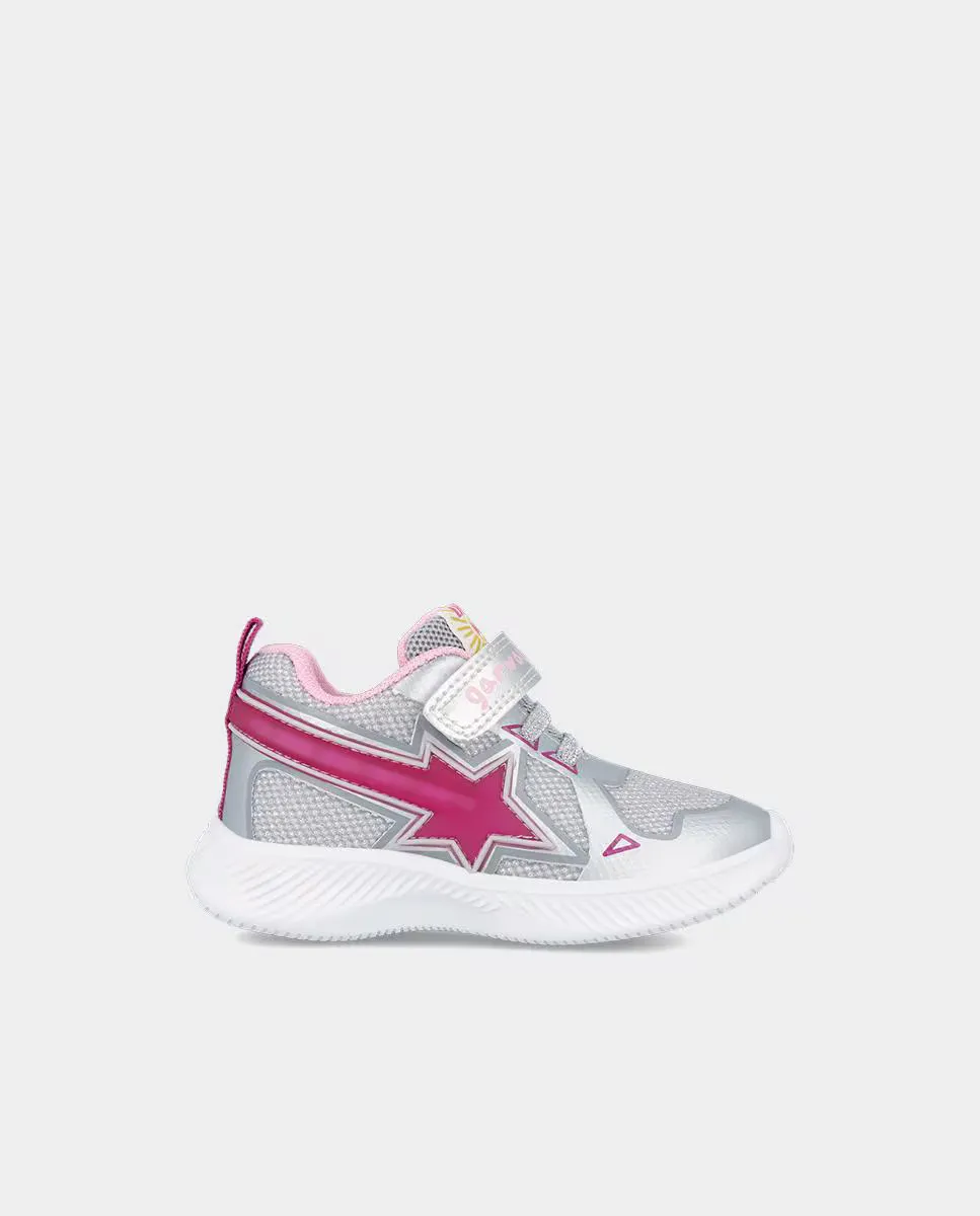 

Детские легкие кроссовки с кнопкой включения/выключения и принтом звездочки по бокам Garvalín, серебрянный