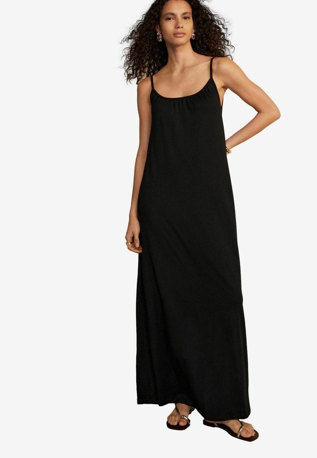 

Длинное платье LENGTH TRAPEZE SHAPE RUCHED NECKLINE THIN STRAP Next, черный