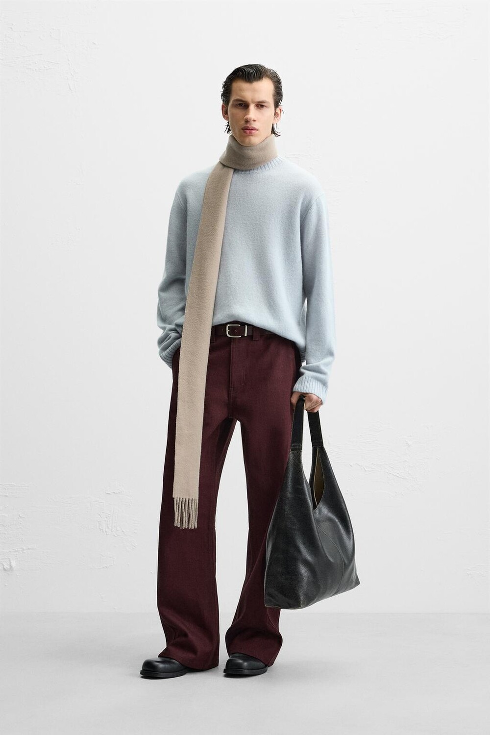 

Свитер из 100% шерсти ZARA, светло-голубой