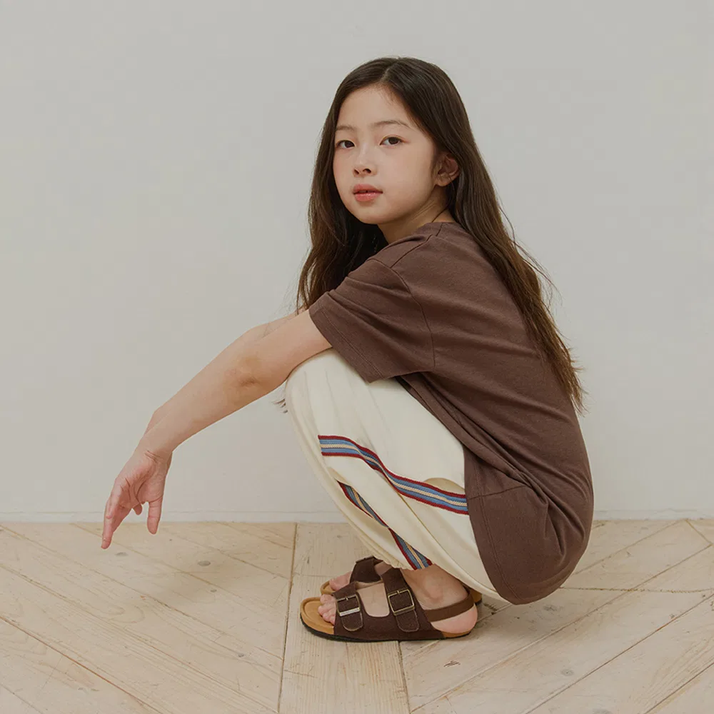 Детская футболка Soft Modal Half коричневого цвета от Wednesdayoasis Kids — фото 3