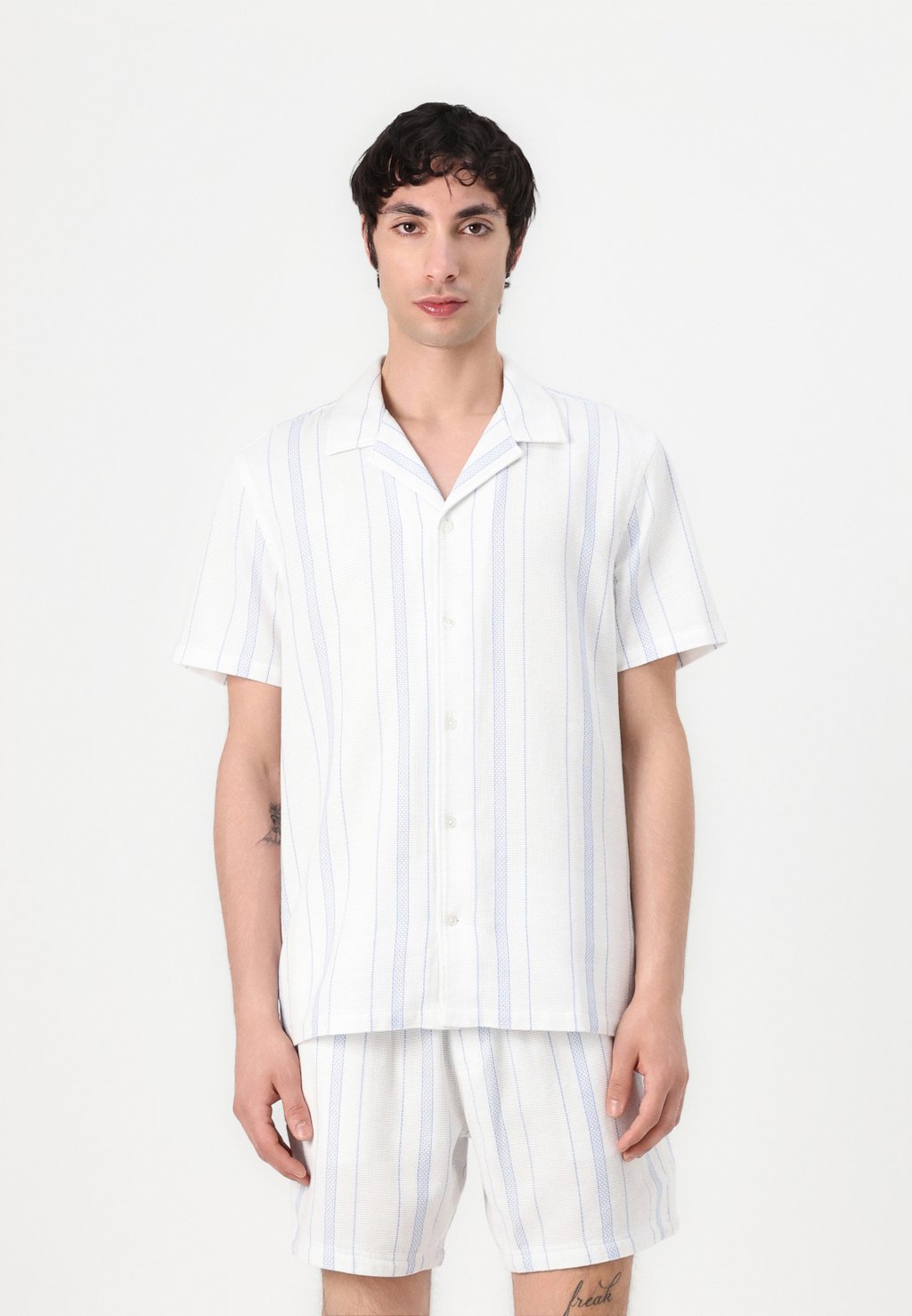 

Рубашка TEXTURED CAMP SHIRT Tommy Jeans, белый