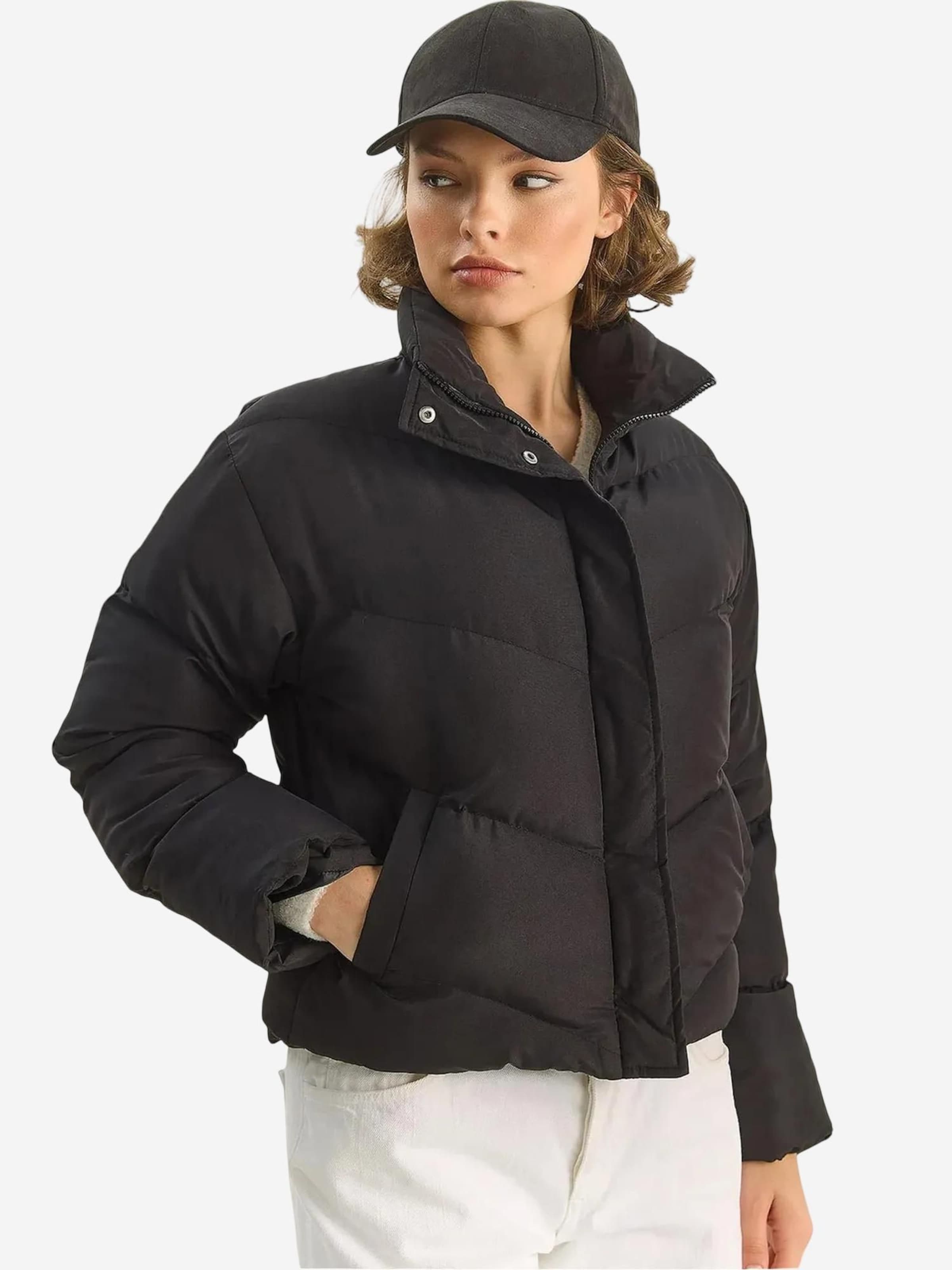 

Bianco Lucci Зимняя куртка в черном цвете