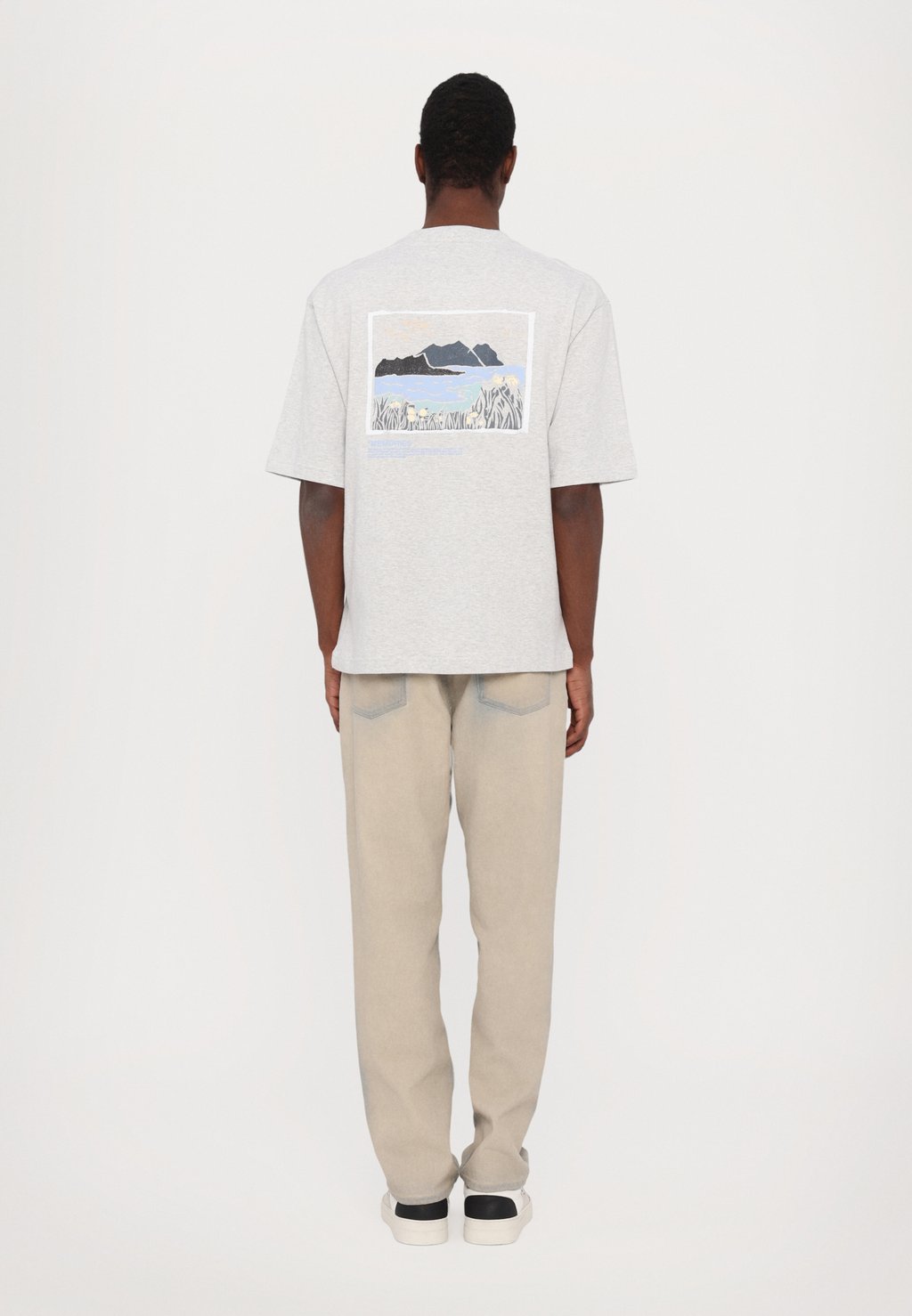 

Футболка с принтом RANGER NATIONAL TEE UNISEX Holzweiler, светло-серый