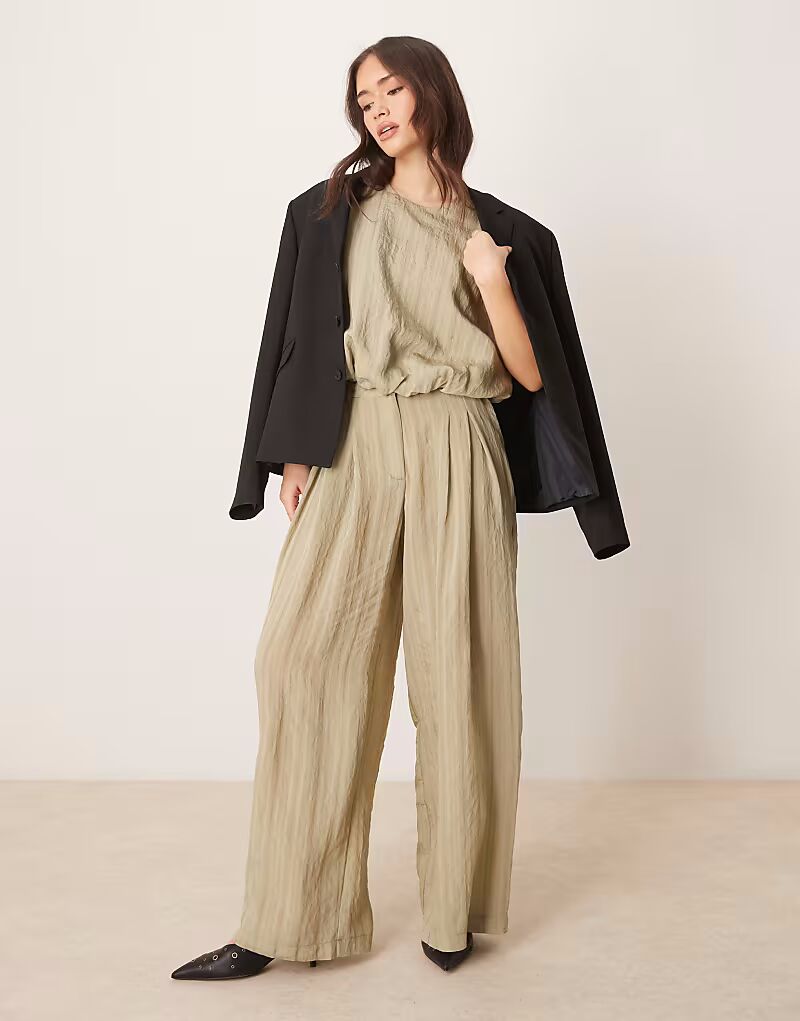 

Широкие брюки ASOS DESIGN в зеленую тональную полоску