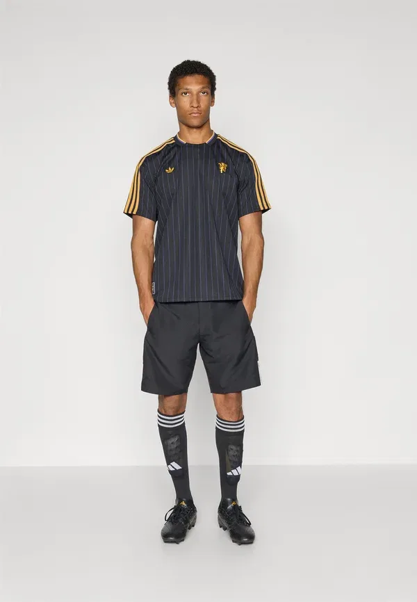 Футболка Manchester United Icon Club Wear Adidas Originals, черный — фото 2
