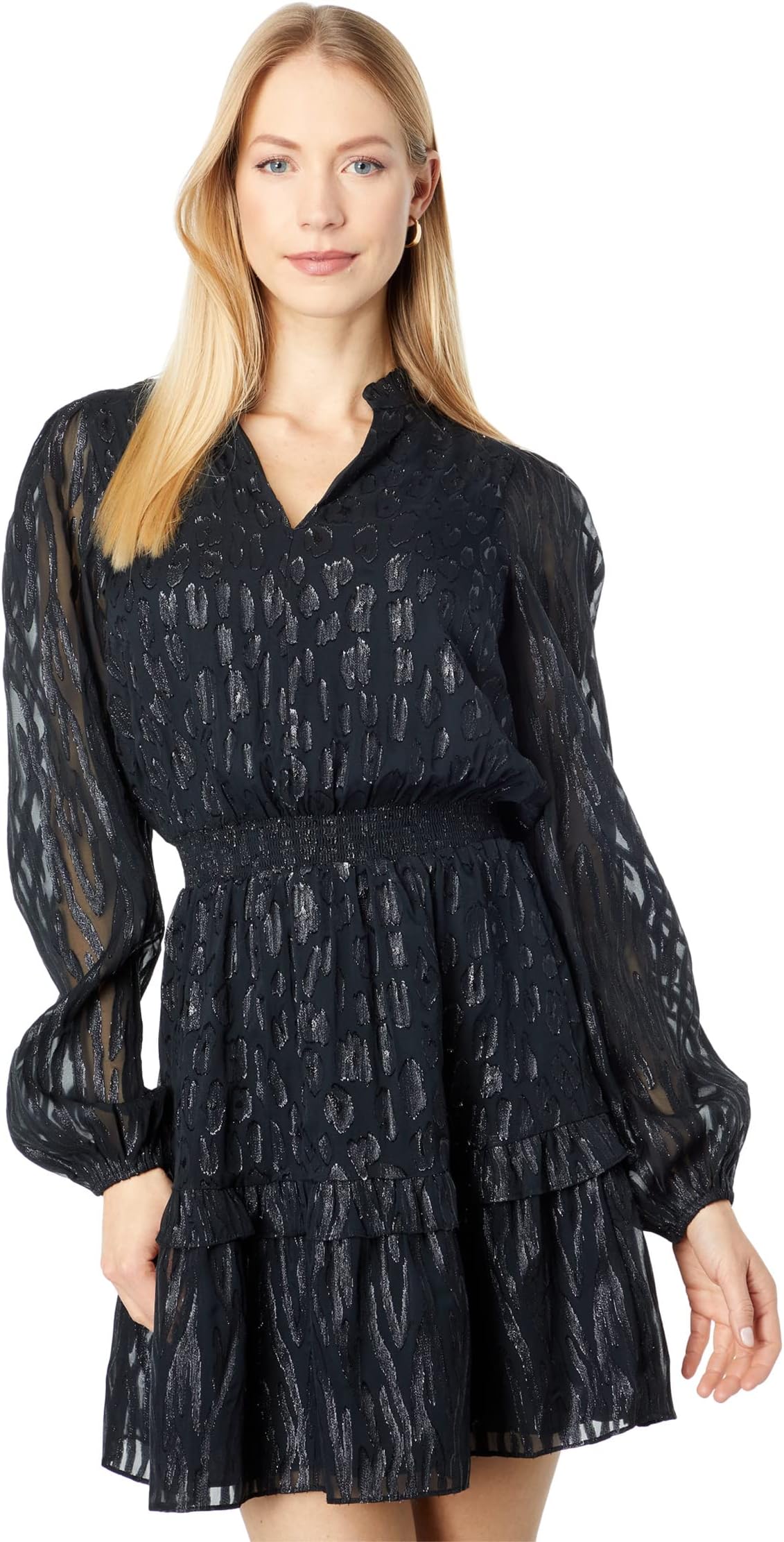 

Платье Lilly Pulitzer Avelynn Silk Dress, цвет Onyx Seeing Spots Metallic Clip