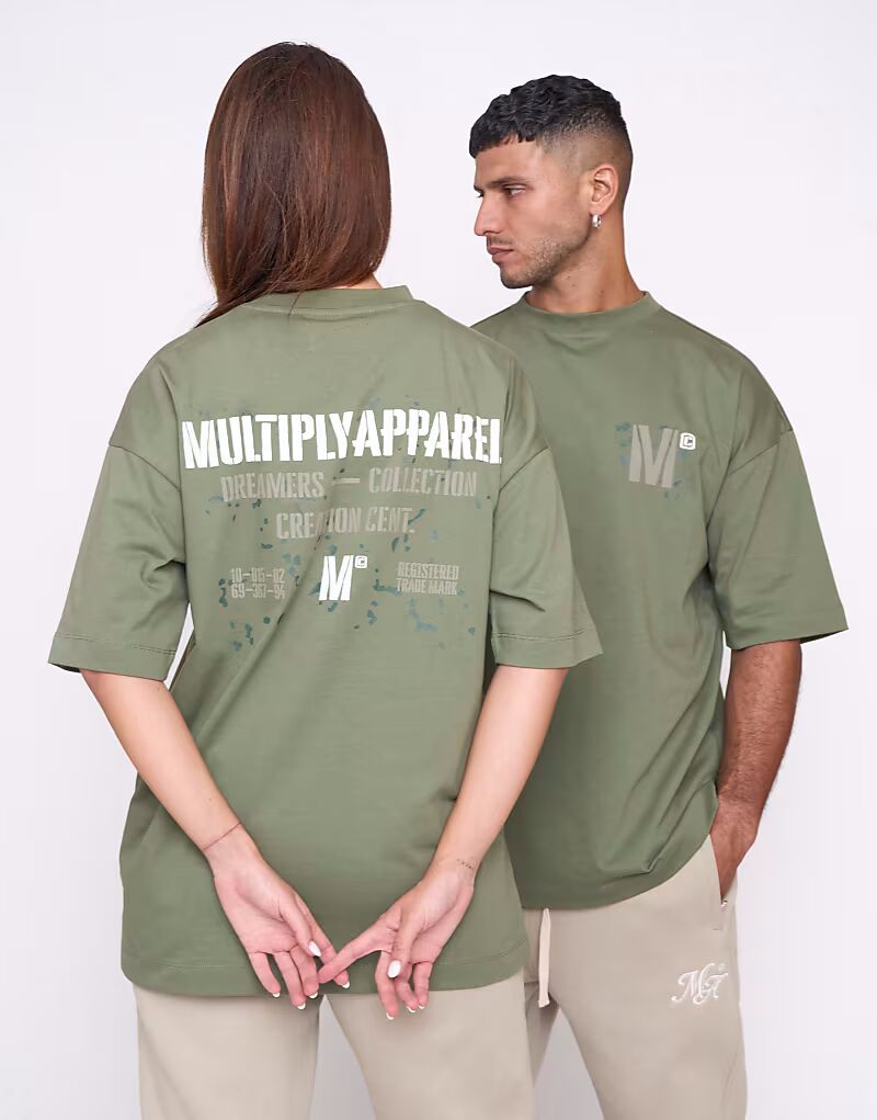

Футболка оверсайз от Multiply Apparel Drill зеленого цвета с рисунком трилистника