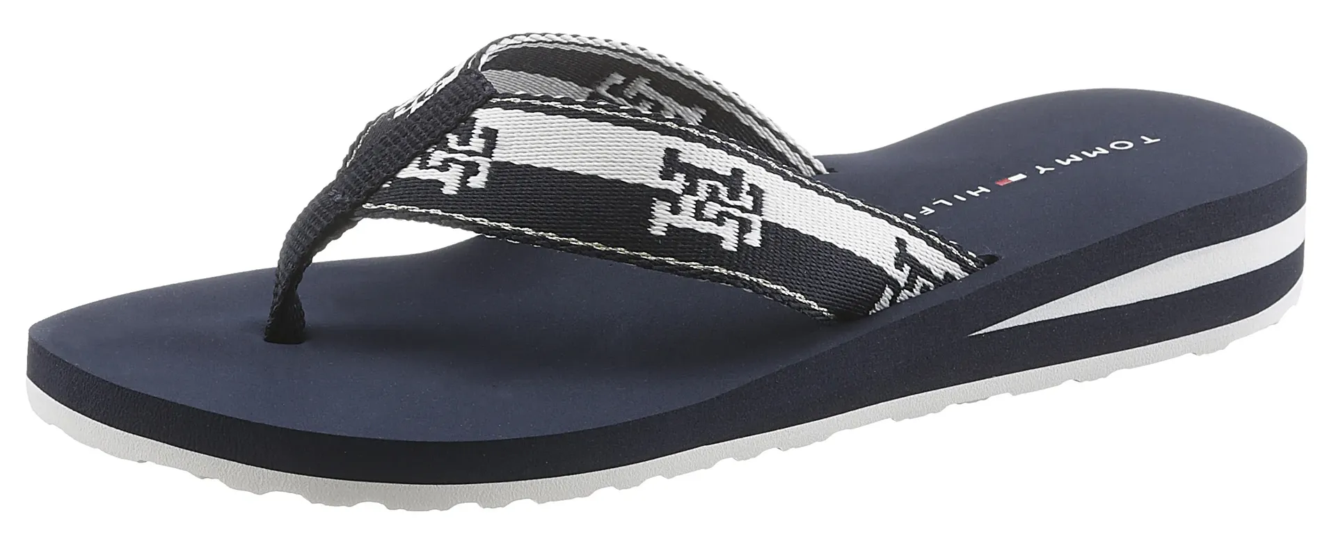 

Tommy Hilfiger "TH COLORBLOCK WEBBING SANDAL" разделитель пальцев с логотипом, цвет Nachtblau-Weiß