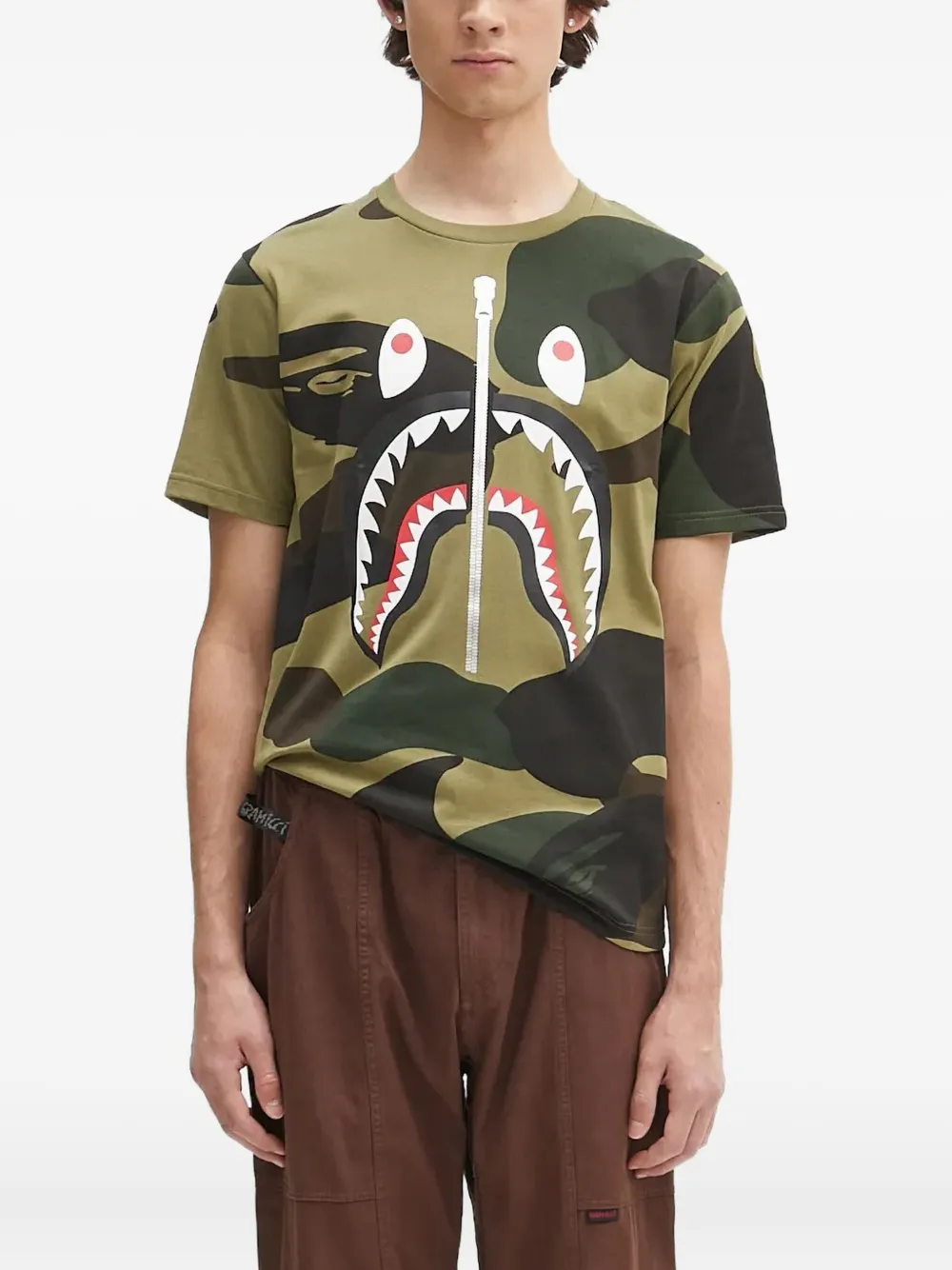 

Футболка 1st Camo Shark A BATHING APE, зеленый